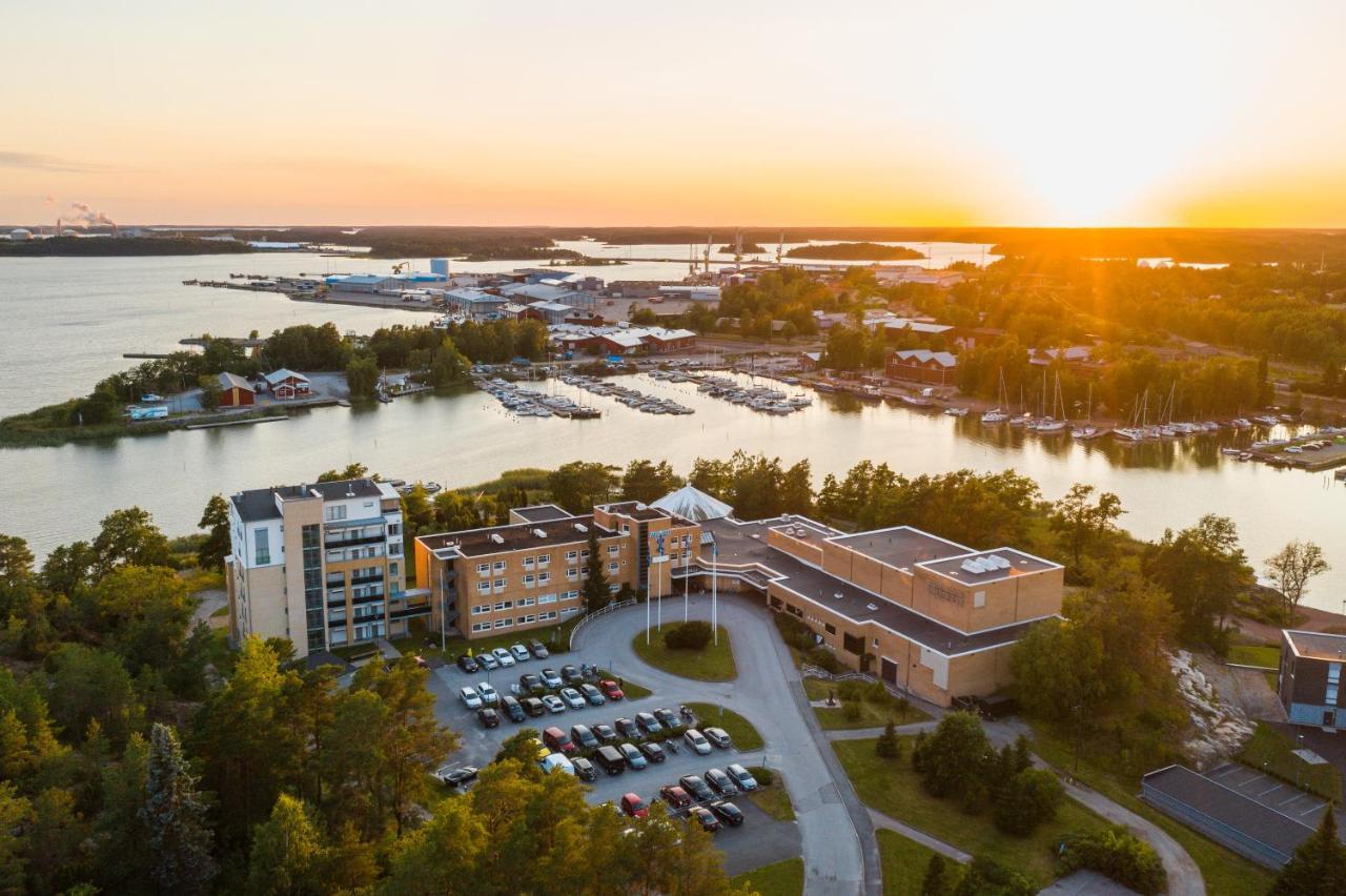 Finlandia Hotel Aquarius Nystad Exteriör bild